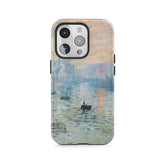 Miglota aušra ant vandens